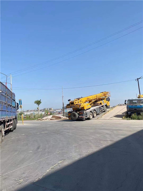 秀洲区25吨吊车的租赁价格大概是多少？